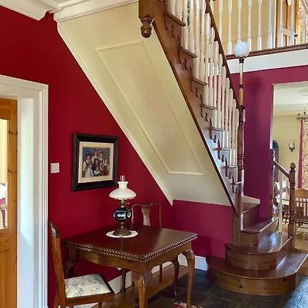 Brook Bed & Breakfast *