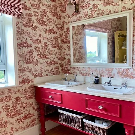 Brook Oda ve Kahvaltı *