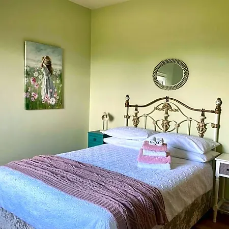 Bed and Breakfast Brook *