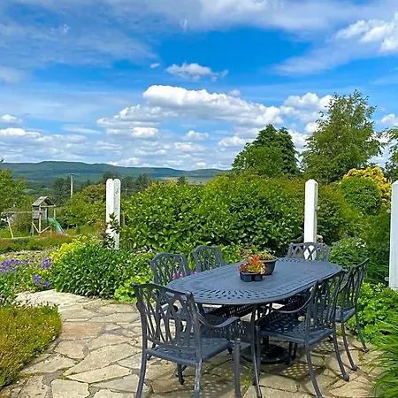 Bed and Breakfast Brook *