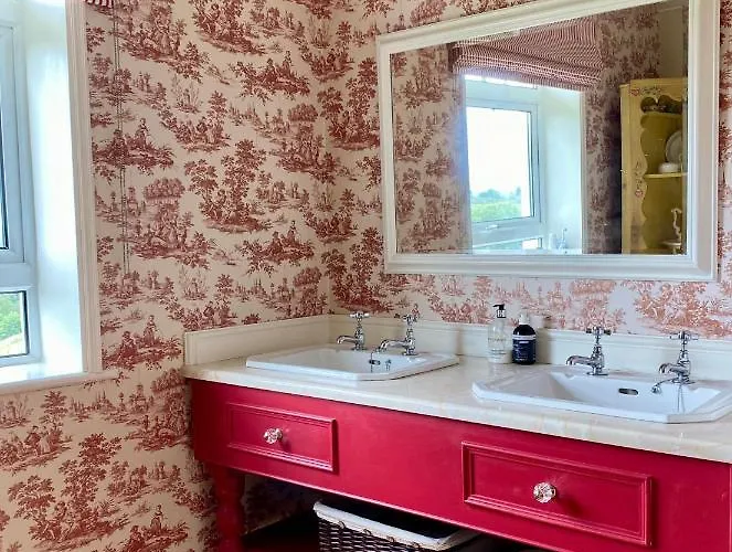 Brook לינה וארוחת בוקר *